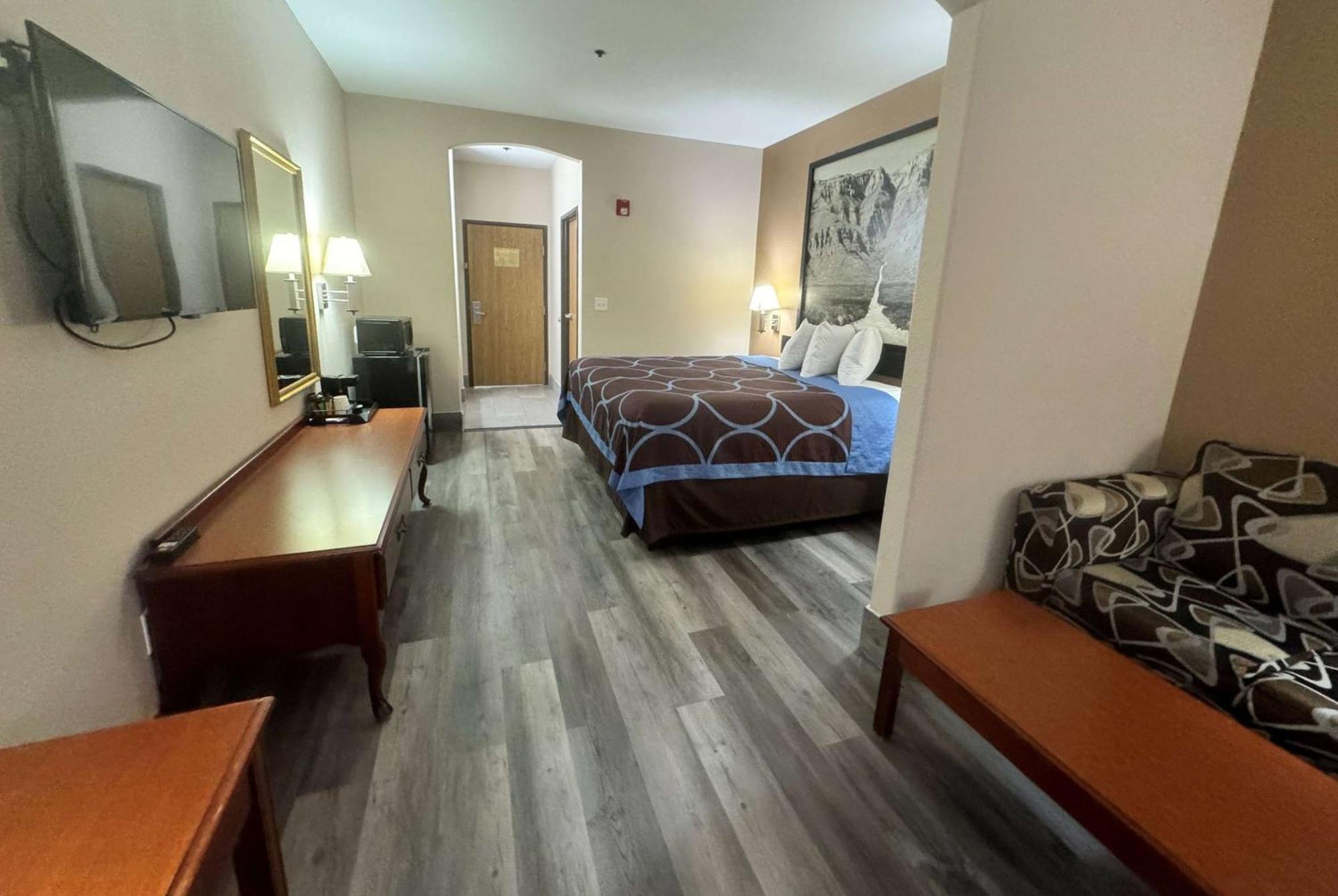 Super 8 By Wyndham Huntsville Luaran gambar